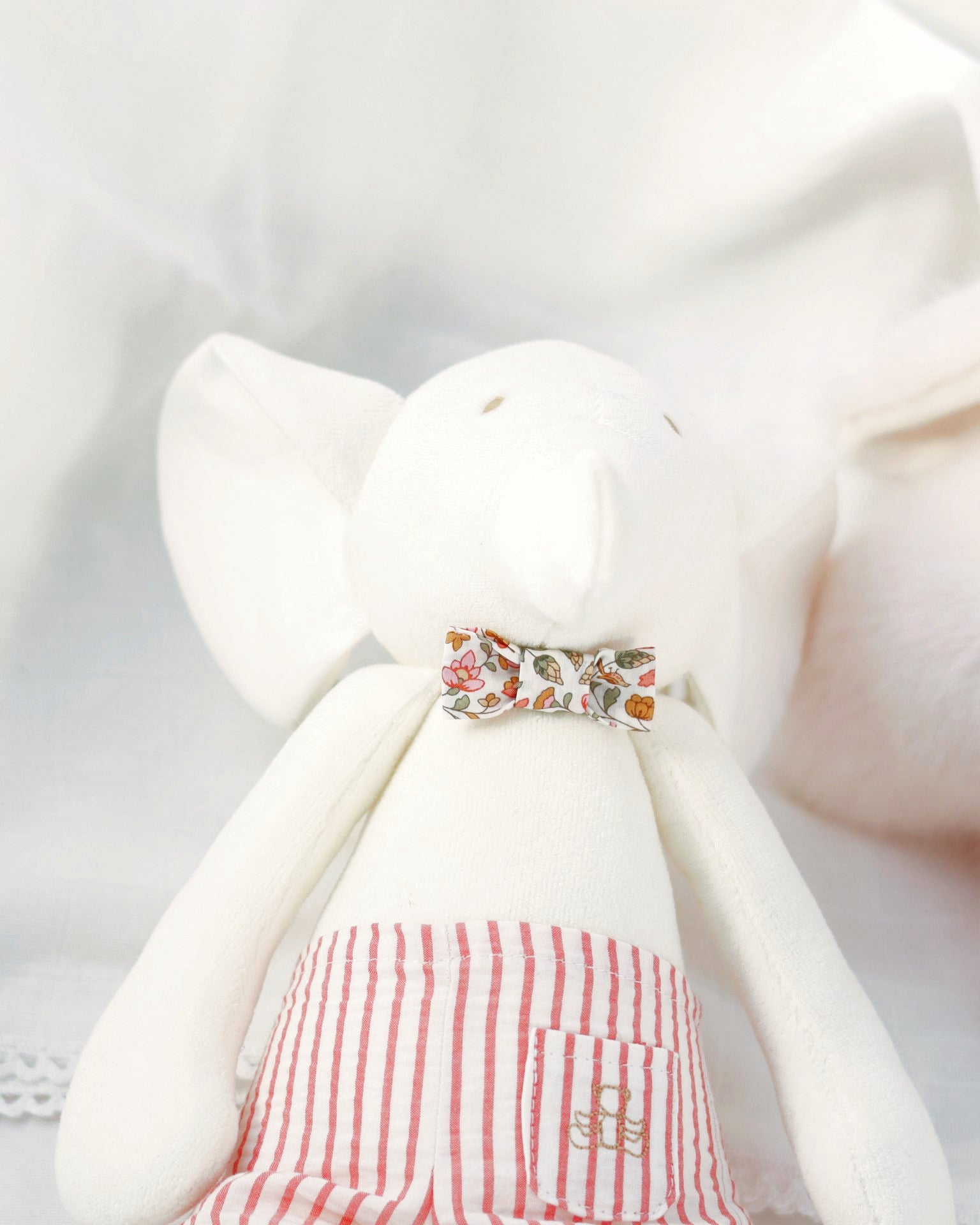 Michel the Elephant Summer Edition