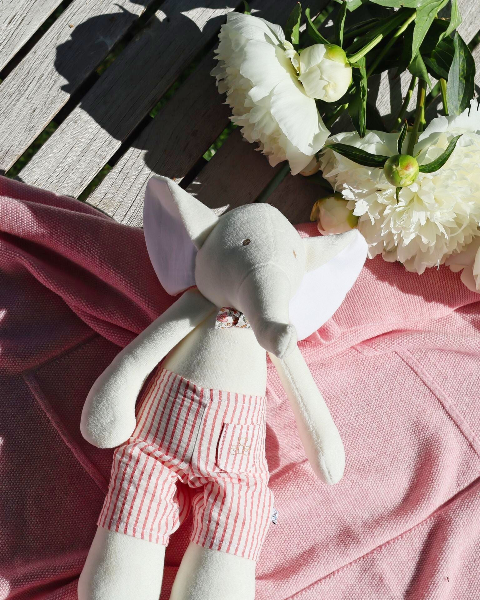Michel the Elephant Summer Edition