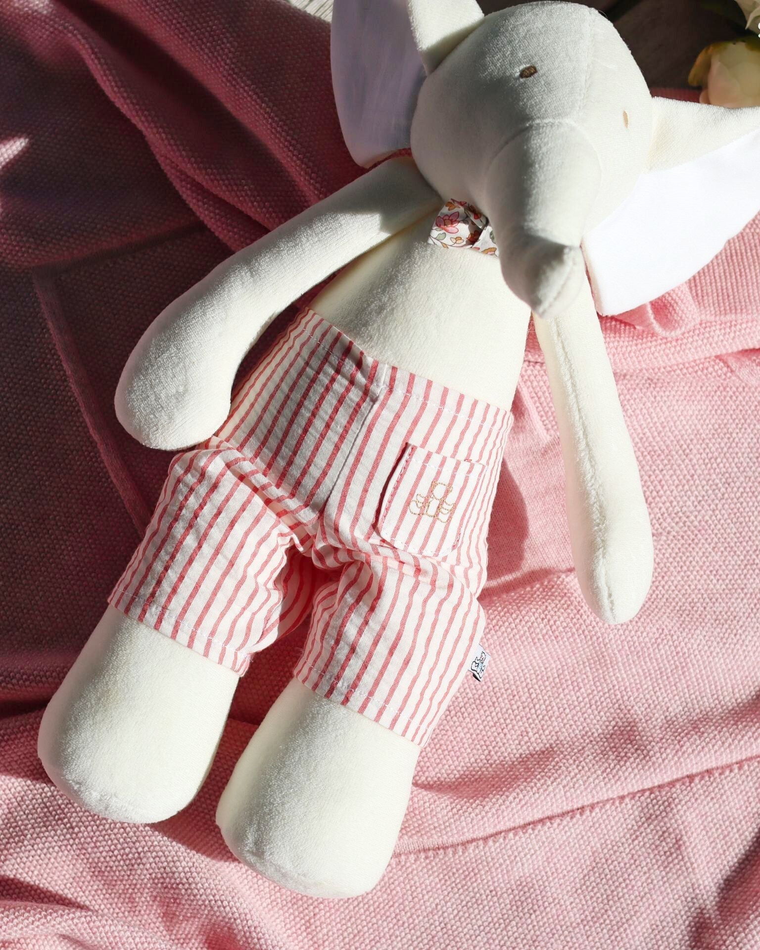 Michel the Elephant Summer Edition