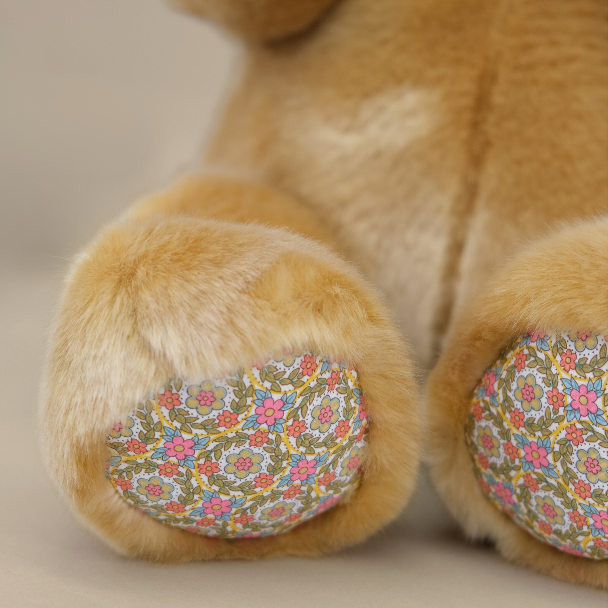 Robert the Bear | Honey | Jessie Liberty