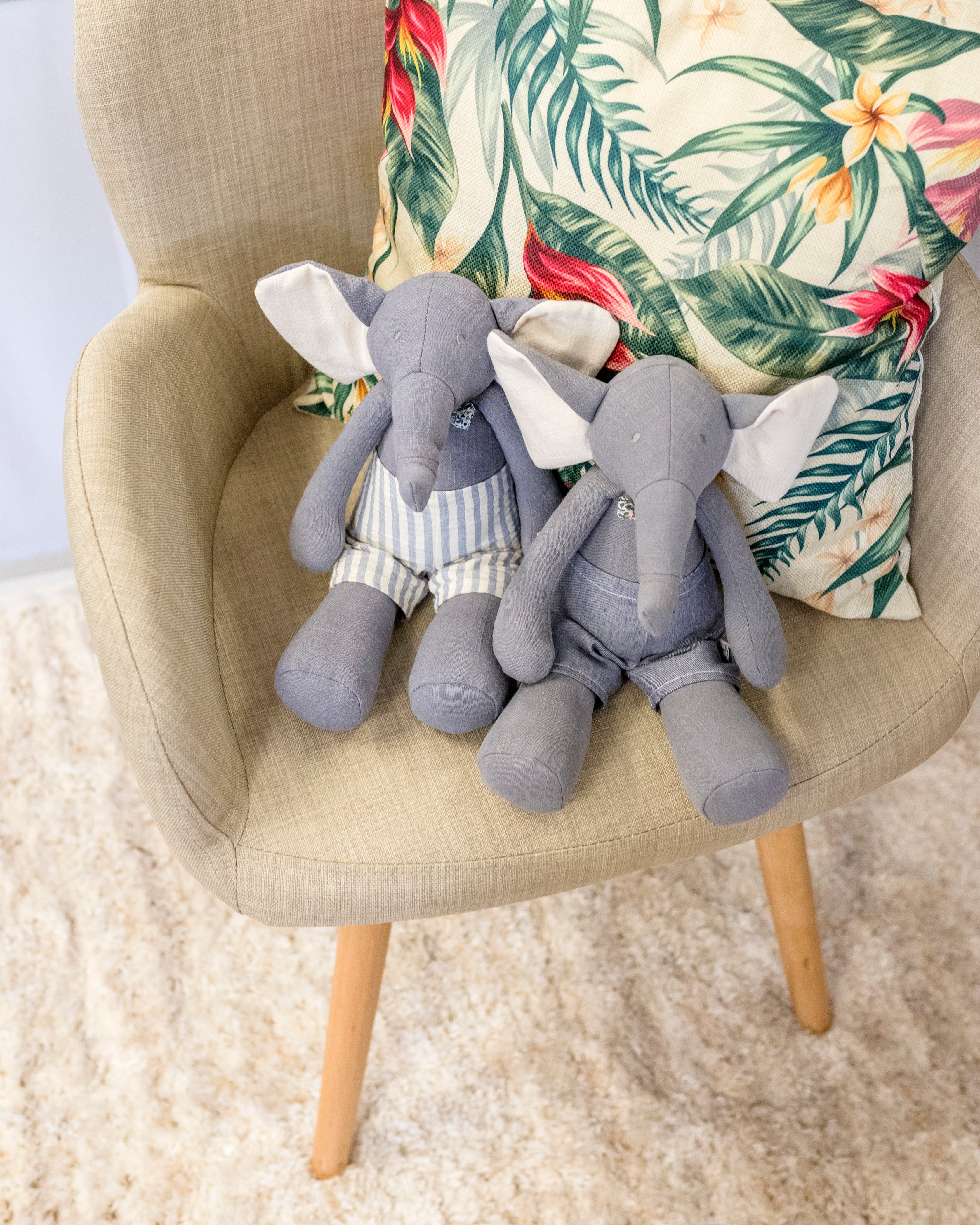 Michel the Elephant-Small Grey