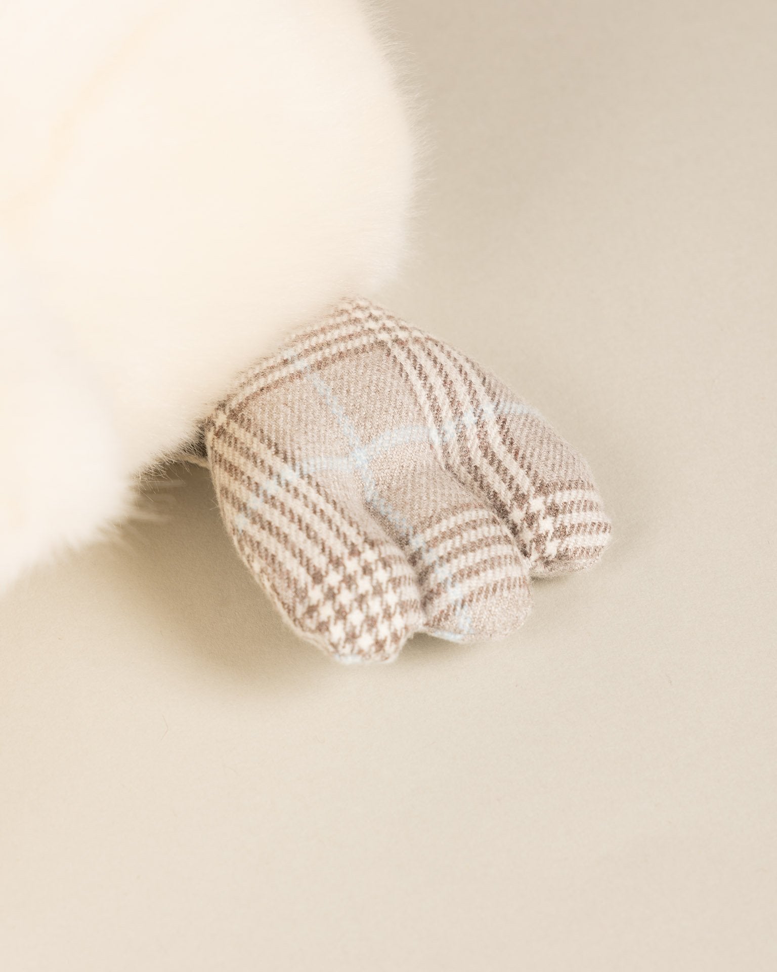 Aglae the Duck | Beige | Scottish Print