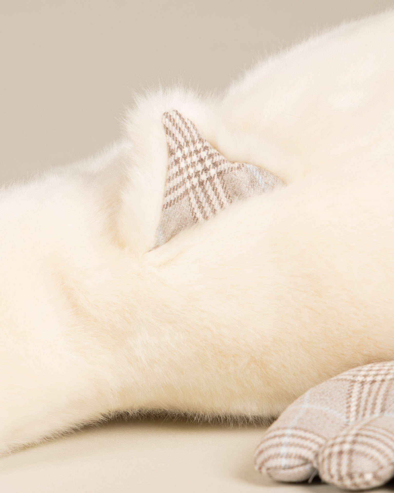Aglae the Duck | Beige | Scottish Print